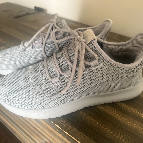Adidas Tubular Shadow Gray Casual Sneaker SIZE 8 MENS/ SIZE 10 WOMENS - Picture 4 of 6